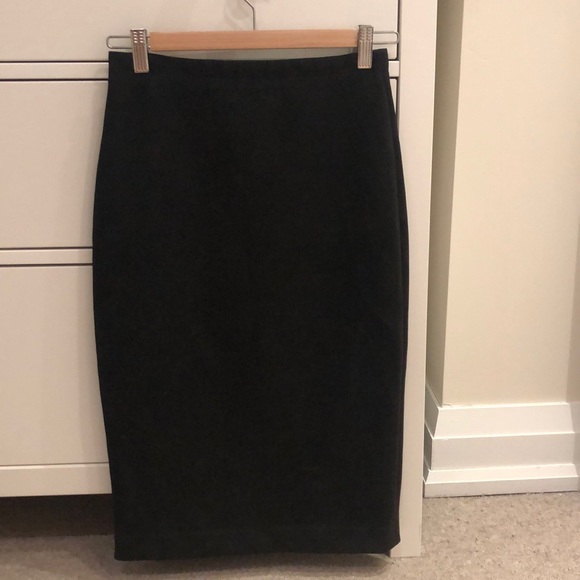 Brand new BCBG Maxazria suede pencil skirt small - Picture 2 of 5